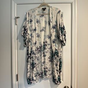 Cream Blue and Purple Patterned Kimono